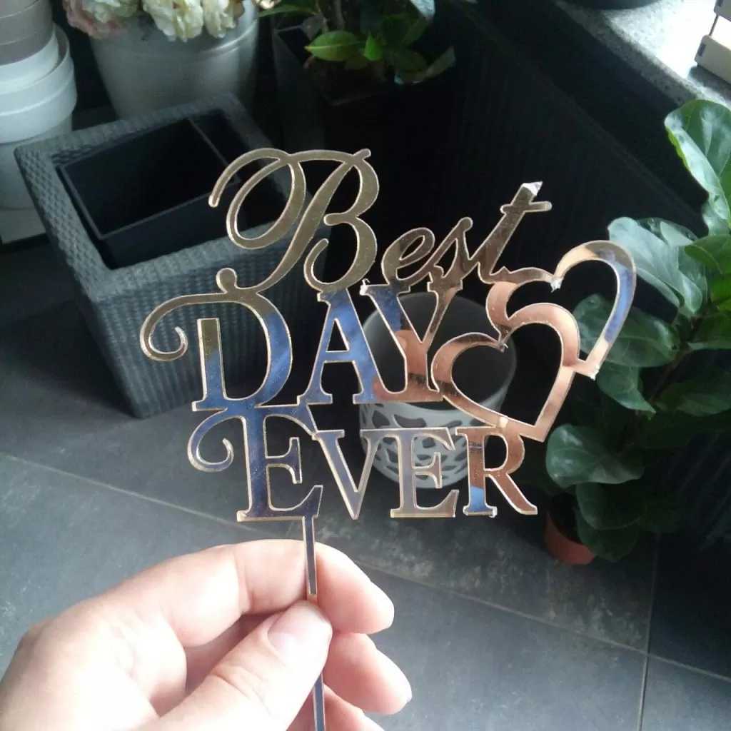 Заказать топпер из оргстекла Брест