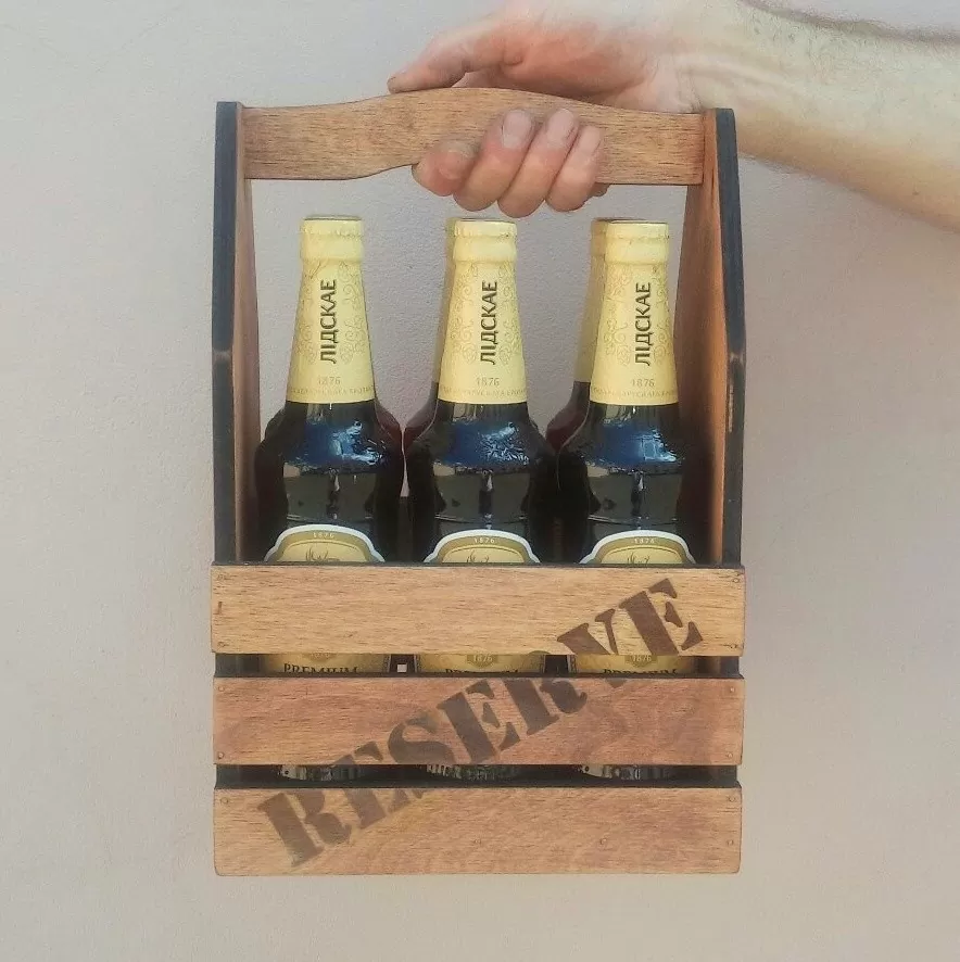 Ящик-переноска для пива с гравировкой