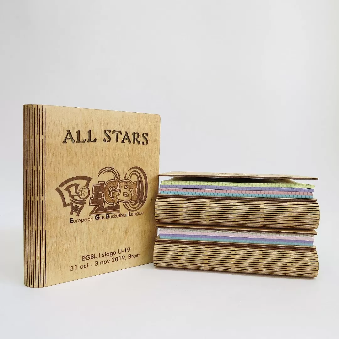 Деревянный блокнот с логотипом