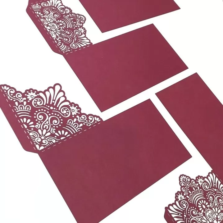 Резные пригласительные, конверты на заказЛазерная резка пригласительных Брест, Минск