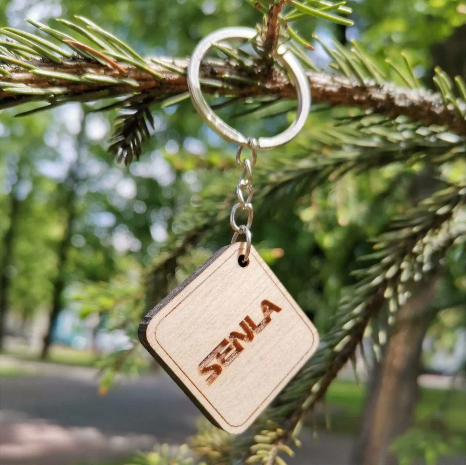 Брелок с логотипом