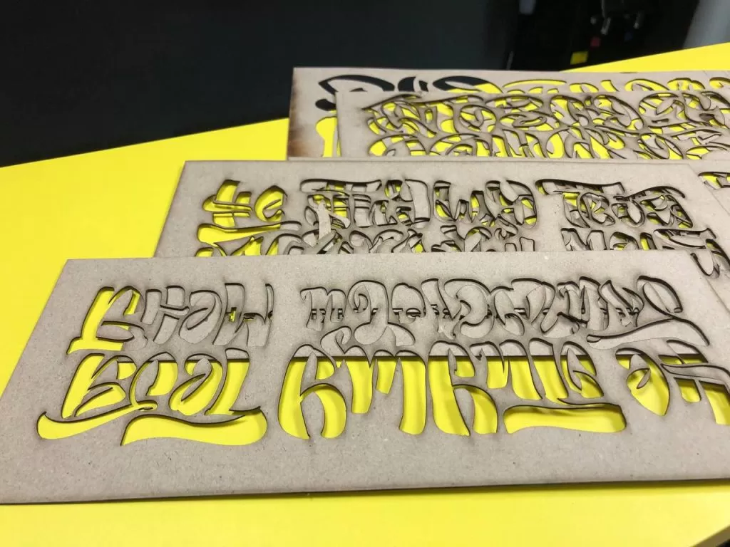 Изготовление трафаретов из картона на заказ